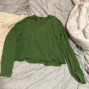 green womens gap sweater